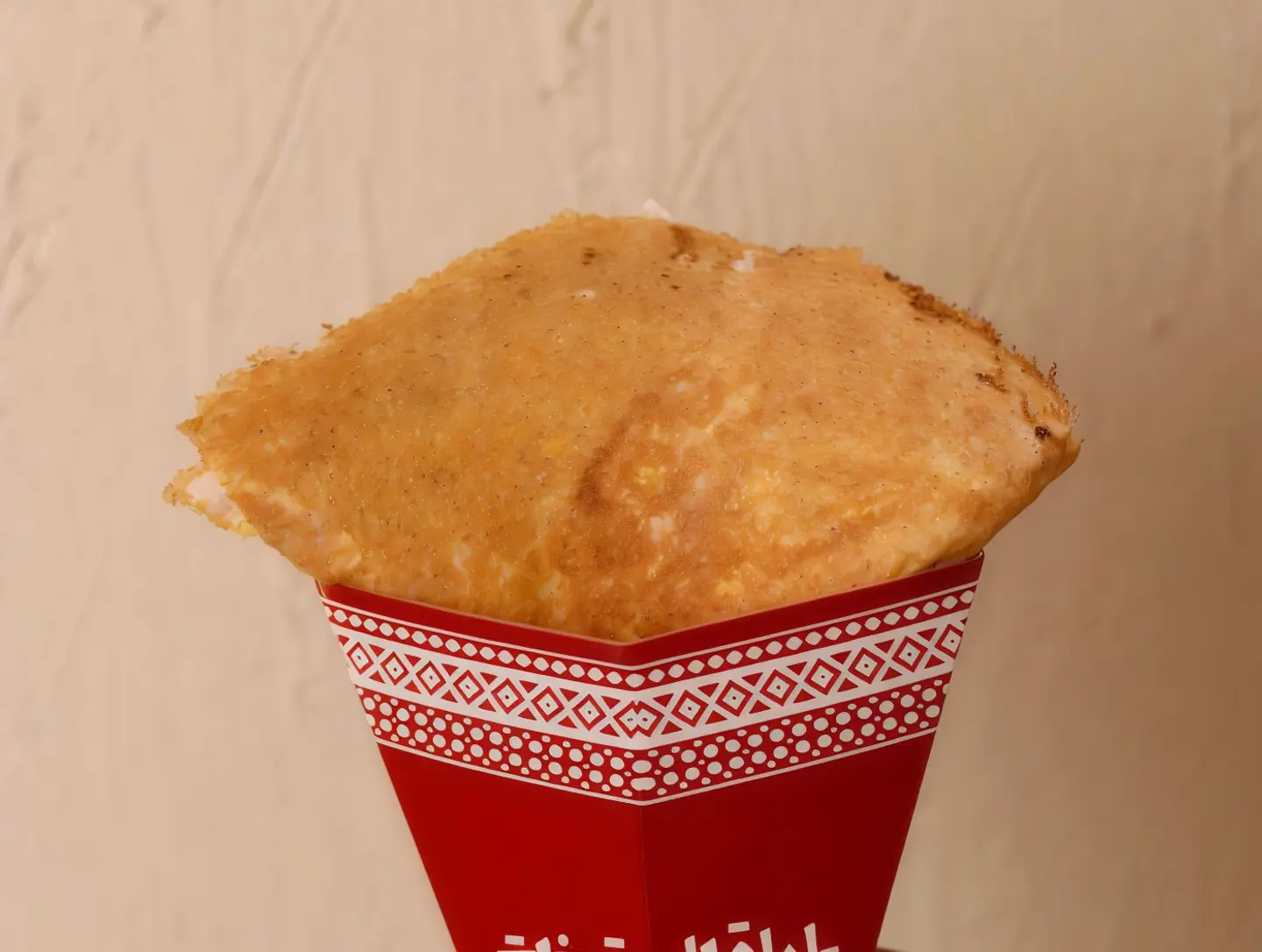 خبز تاوة جبن بالزعتر