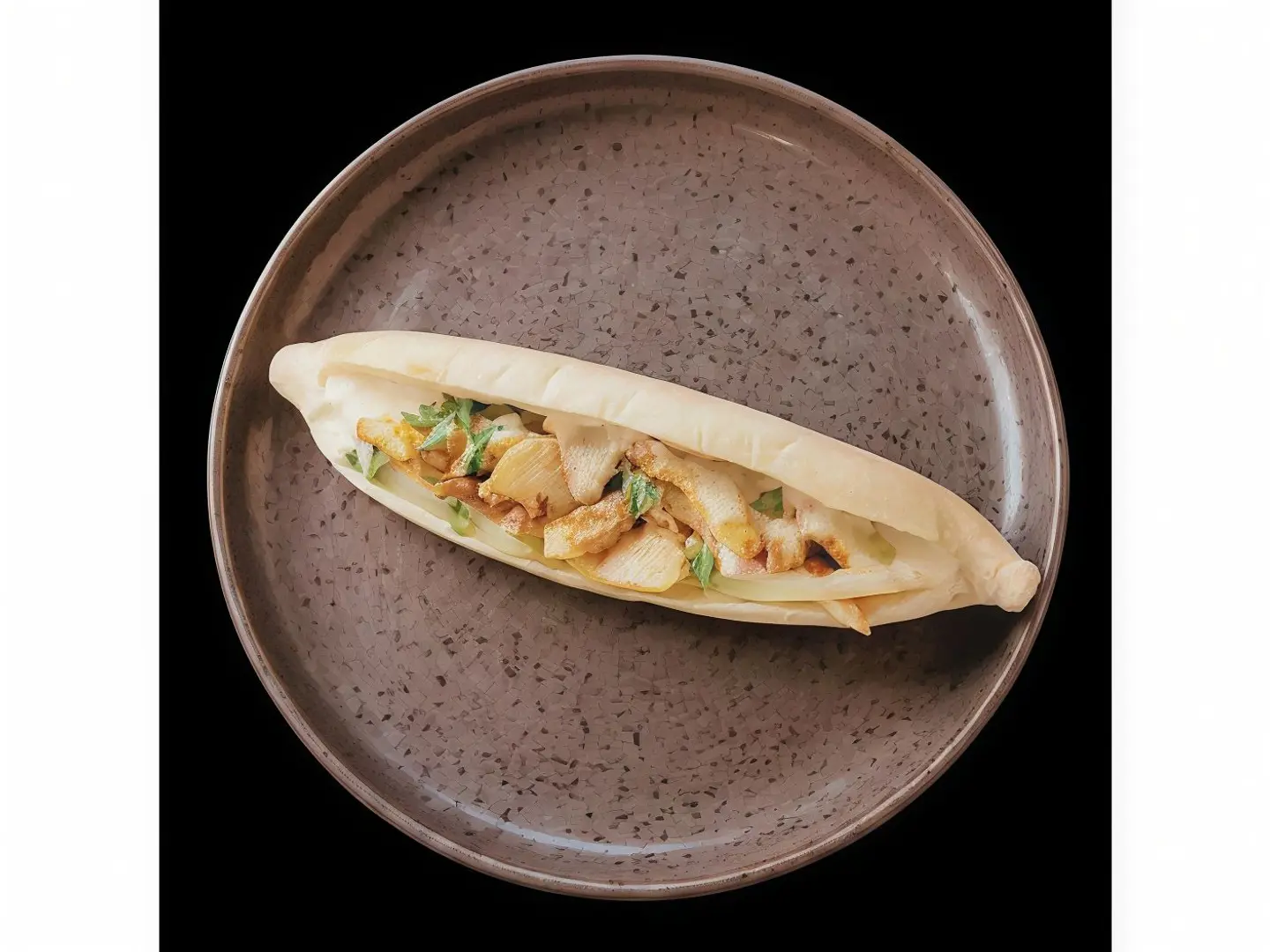 ساندوتش شاورما - وسط
