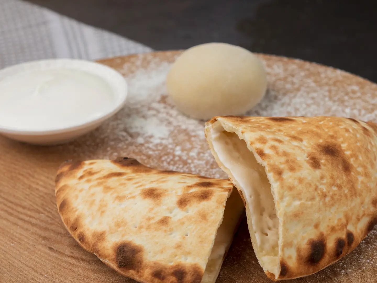 فطيرة جبن سائل