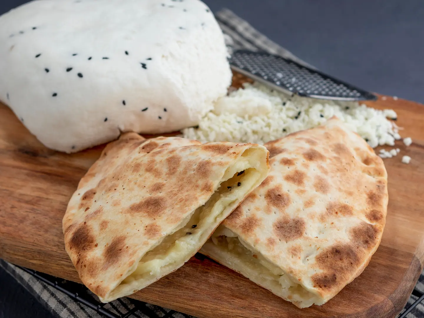 فطيرة جبن عكاوي