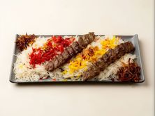 سيخين كباب لحم مع أرز برياني