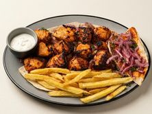 طاووق احمر (3 اسياخ)