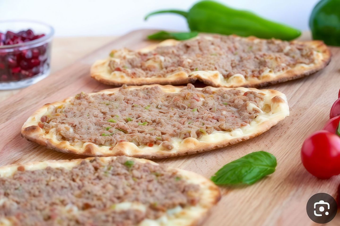 Sfiha With Vegetable