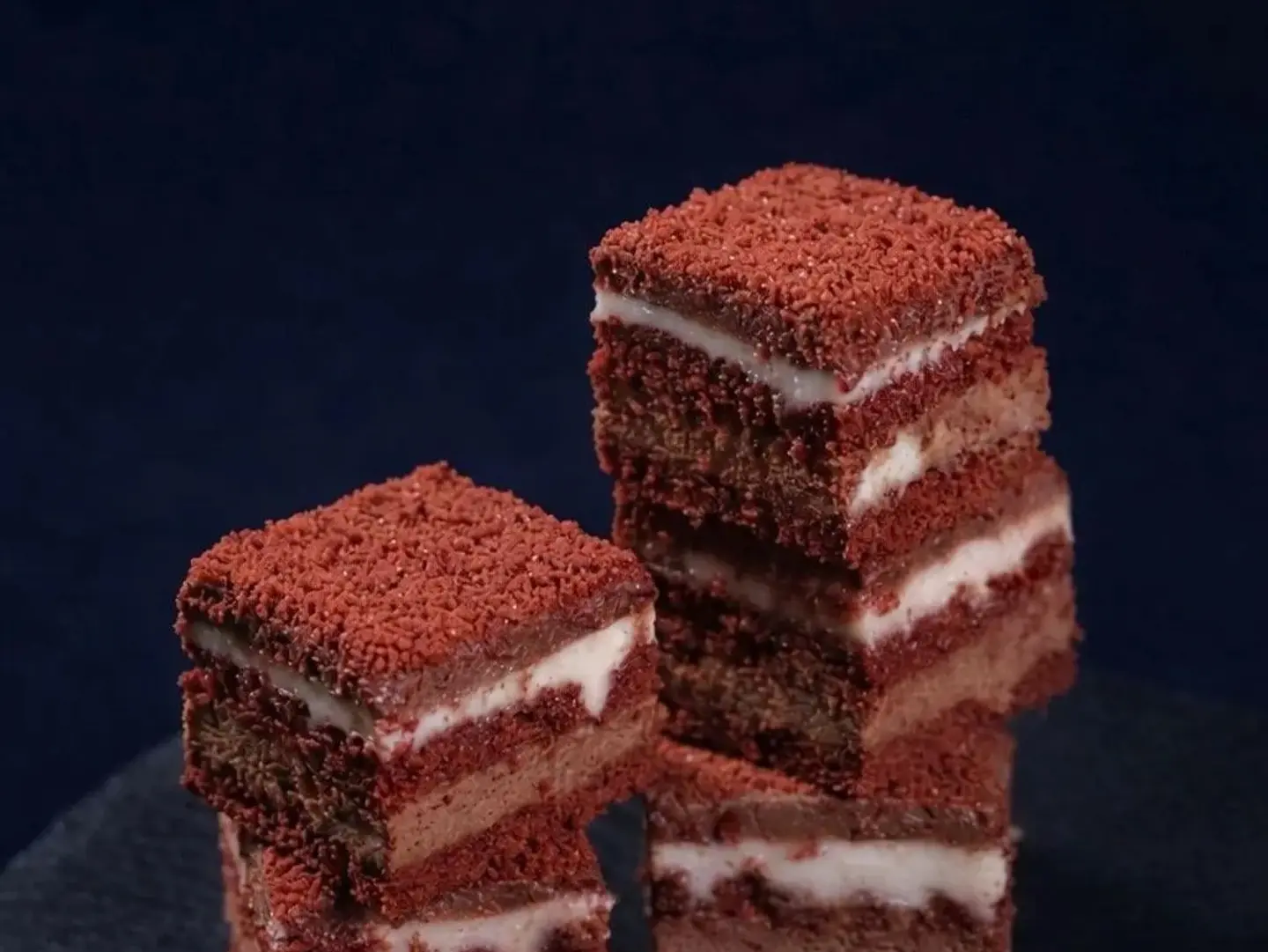 6 Pieces Gemini Cake