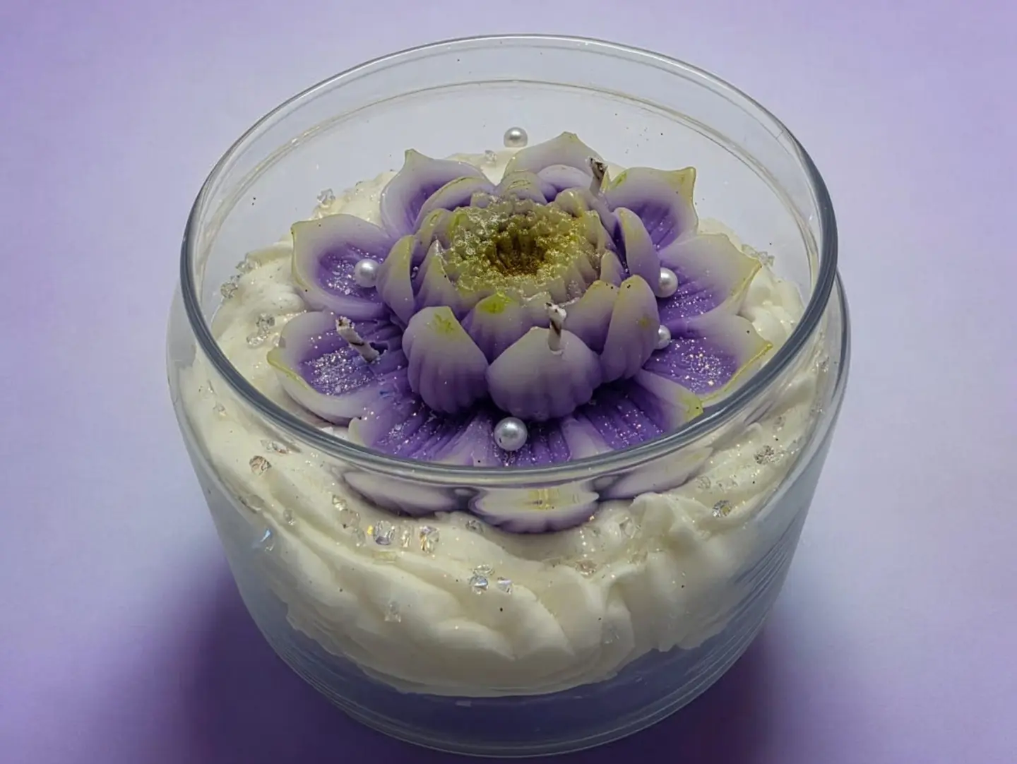 شموع طبيعيه ومعطره