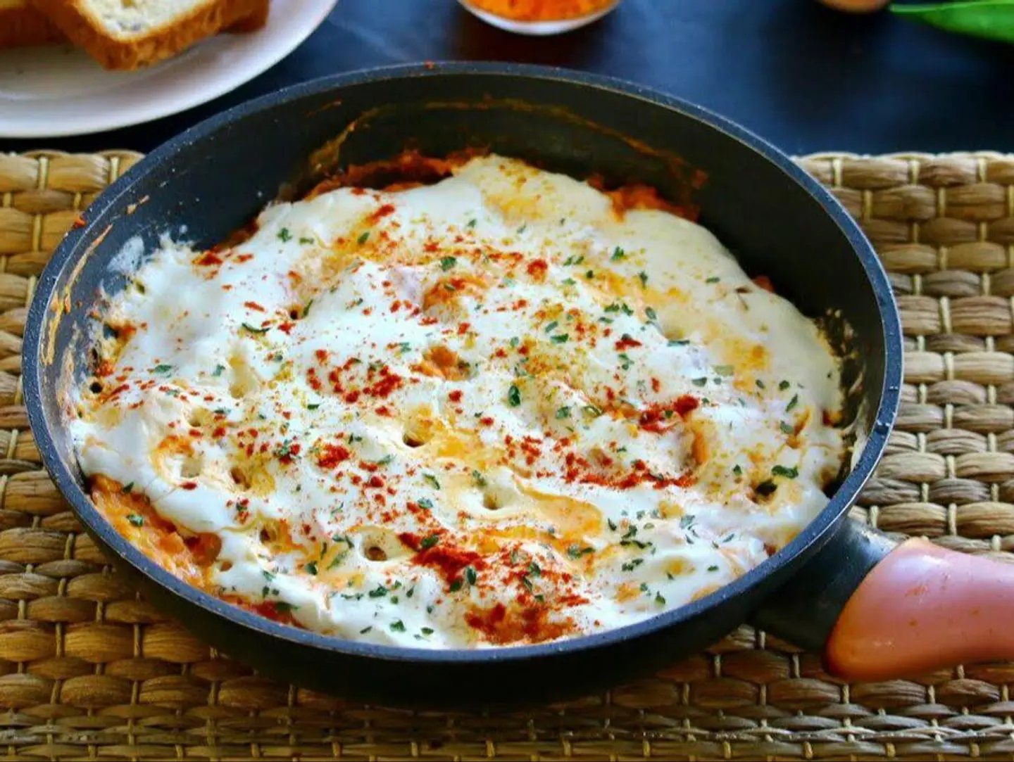 Eggs With Cheese