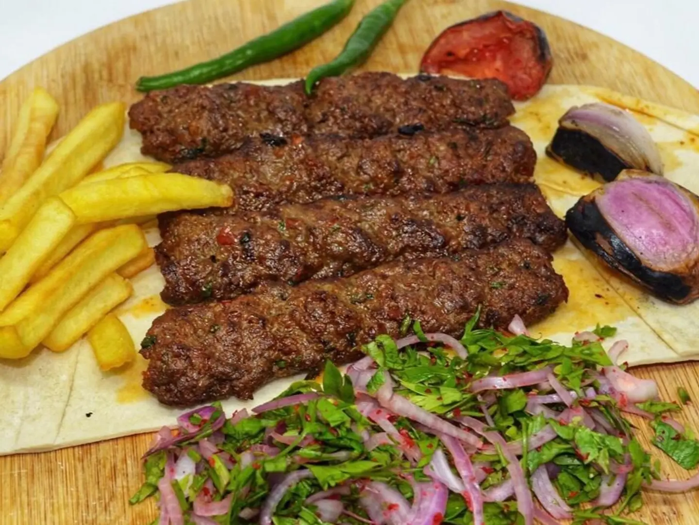 صحن كباب لحم حراق - 5 اسياخ