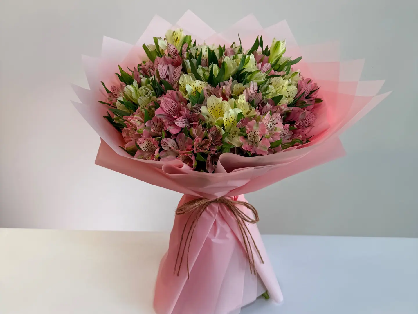Astemoria Bouquet