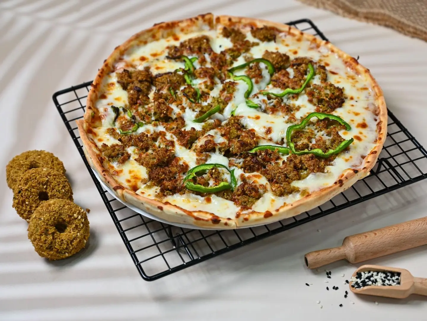 Falafel Pizza
