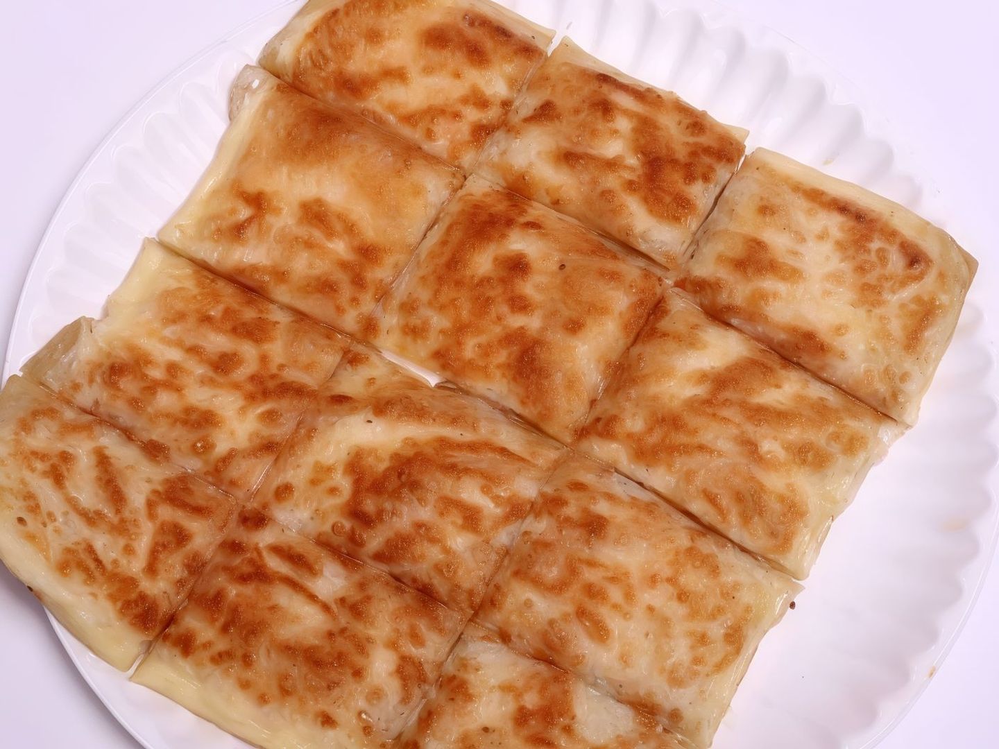 مطبق حلو بالجبن