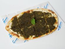 فطيره لبنه بالزعتر