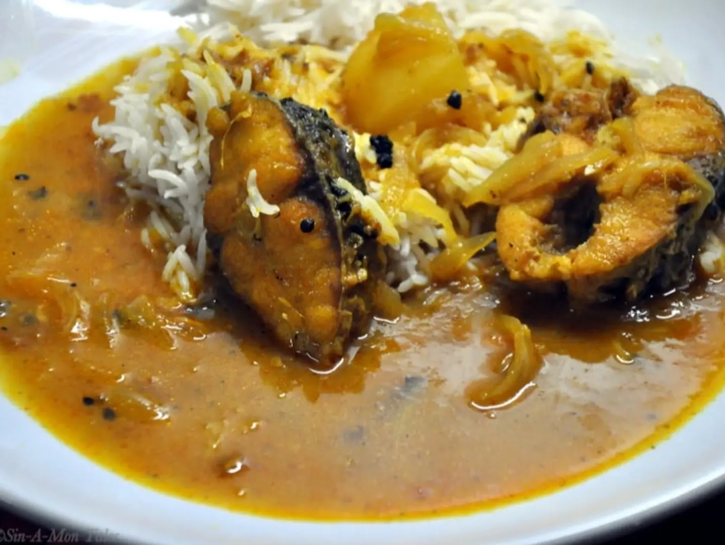 Ruhi Fish + White Rice