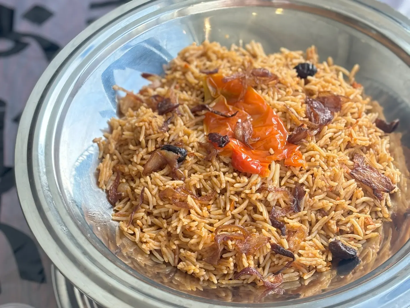 رز ابو جمره احمر