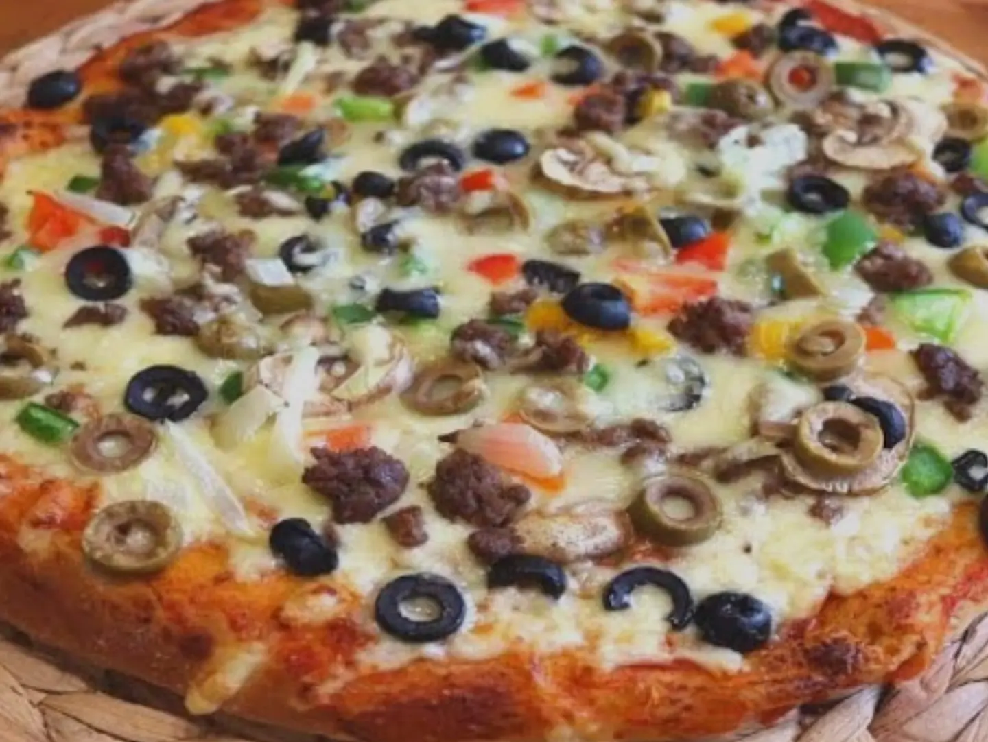 Sopreme Pizza