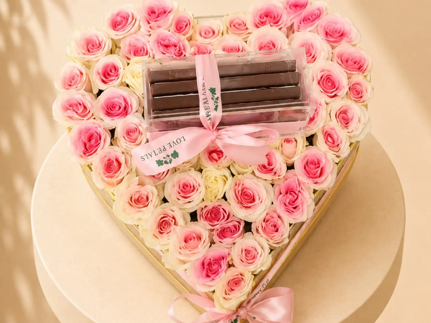 28 Pink Love Heart Box With Choclate