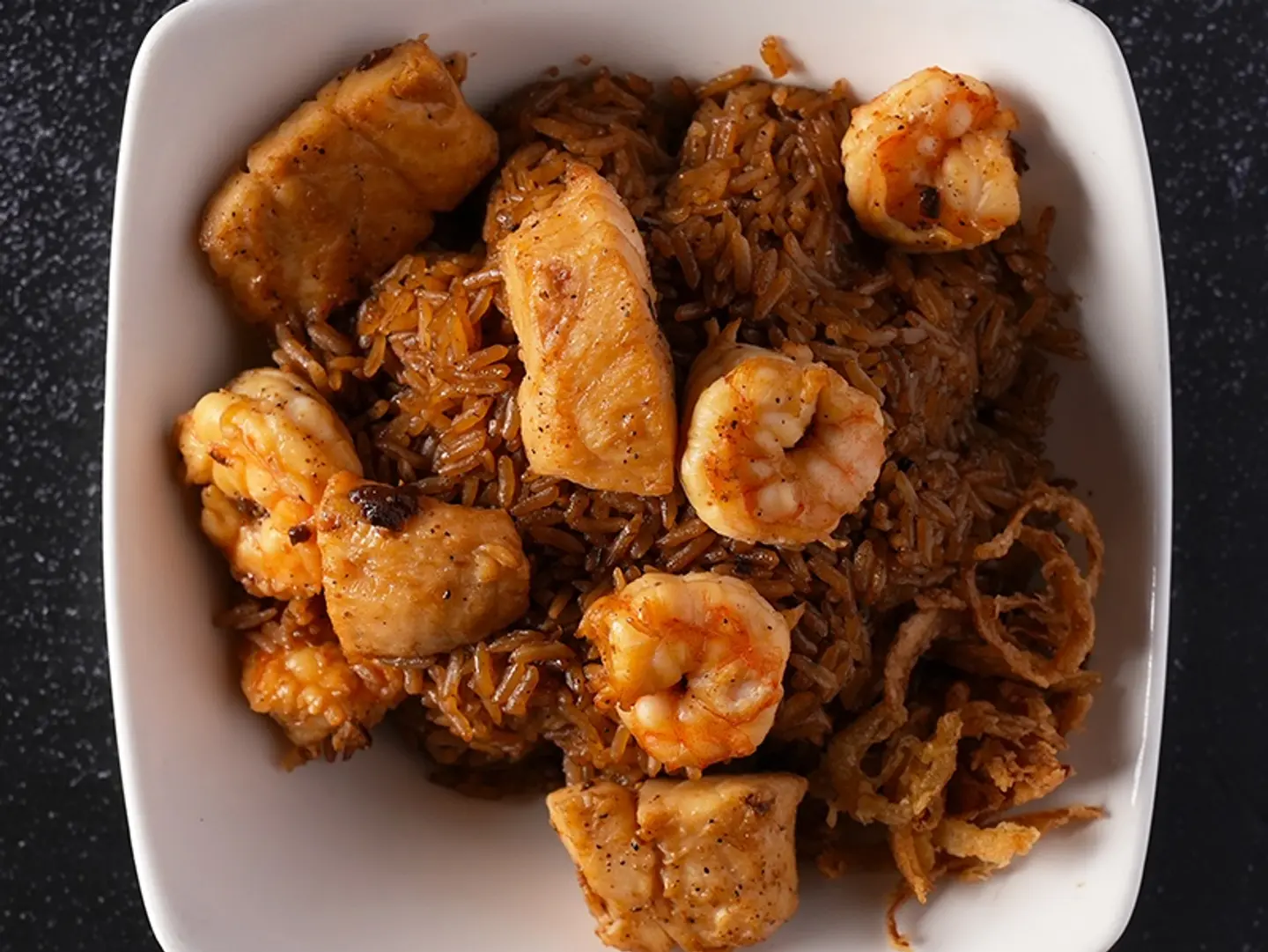 Buried Sayadiya Rice With Fish & Shrimp