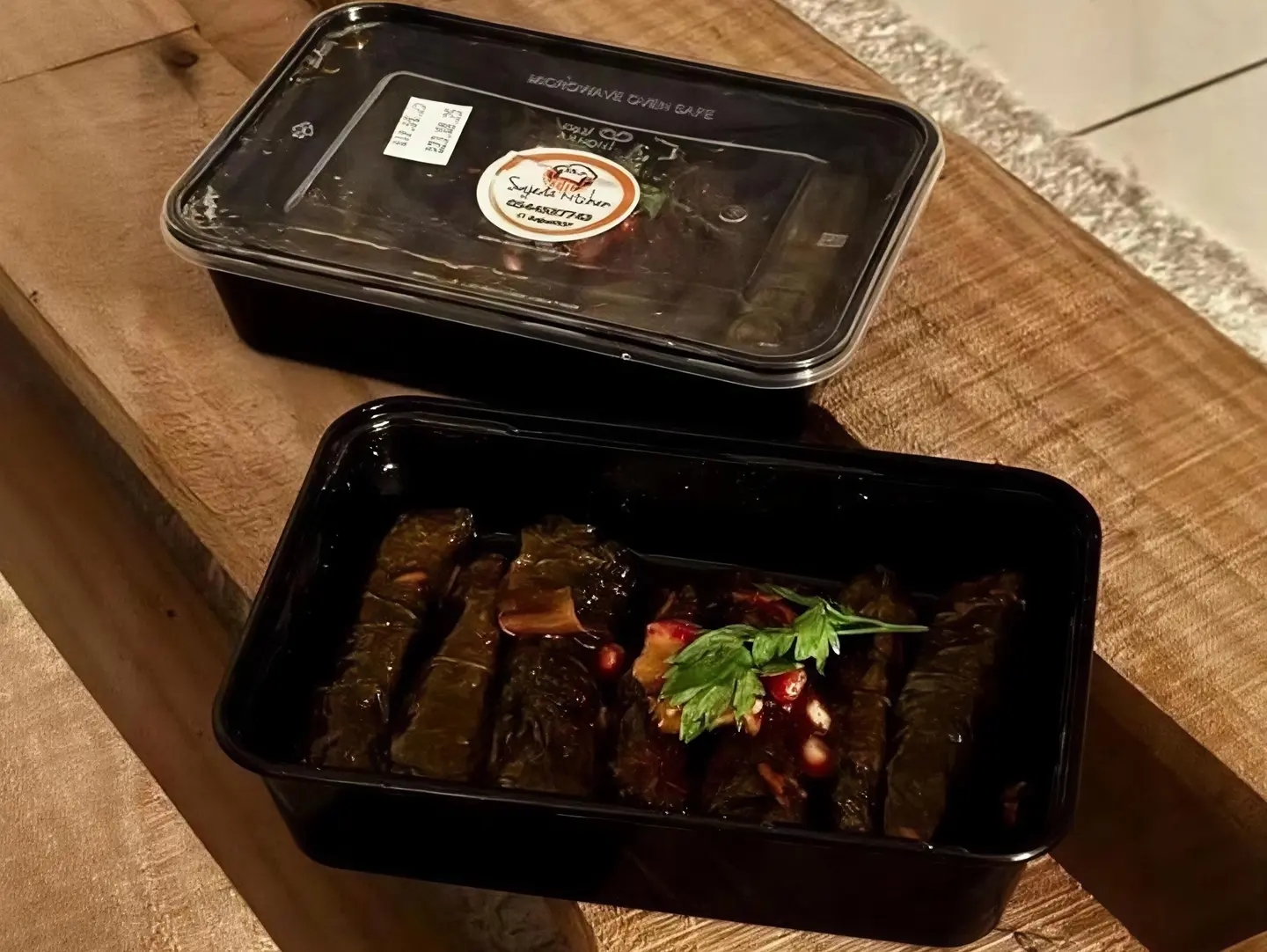 ورق عنب ساجدة