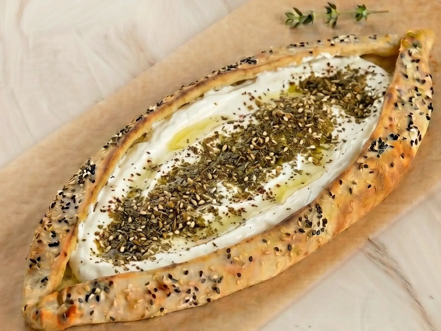 فطيرة لبنة بالزعتر