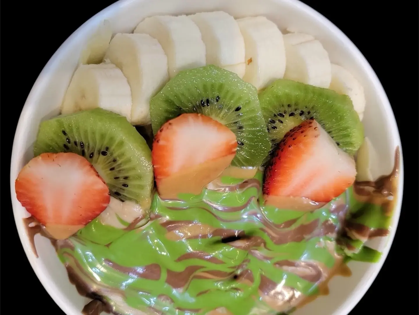 Kunafa Boom Nutella With Strawberries , Banana,Kiwi