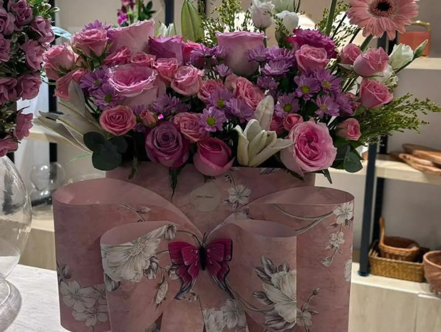 Fresh Flower Stand Bouquet 5