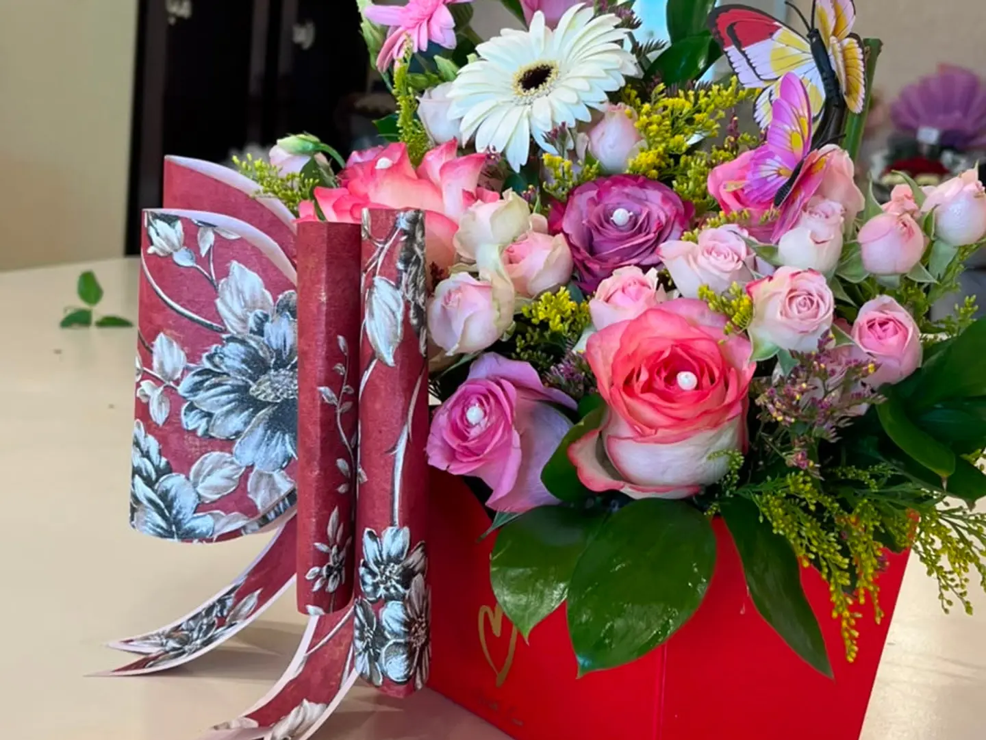 Joy Rose 8