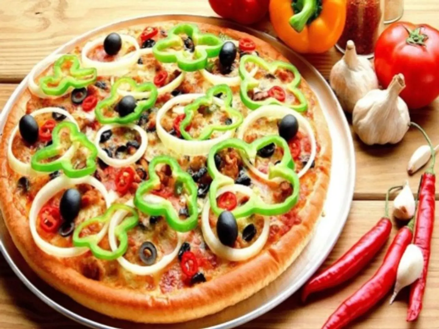 Vegetable Pizza - Medium
