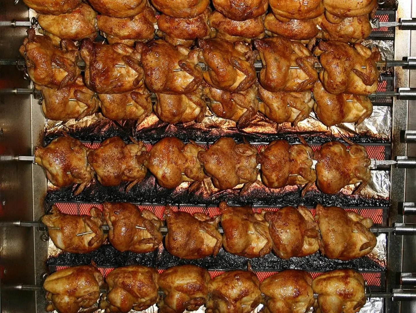 نص حبة دجاج شوايه مع رز احمر