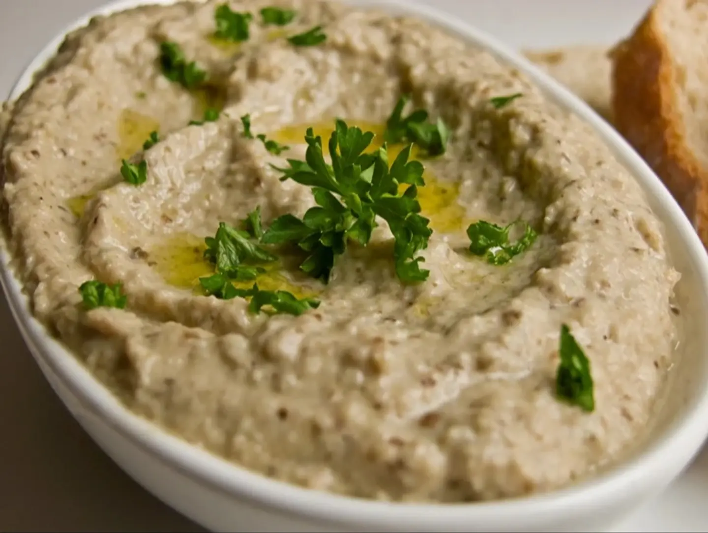 Moutabal