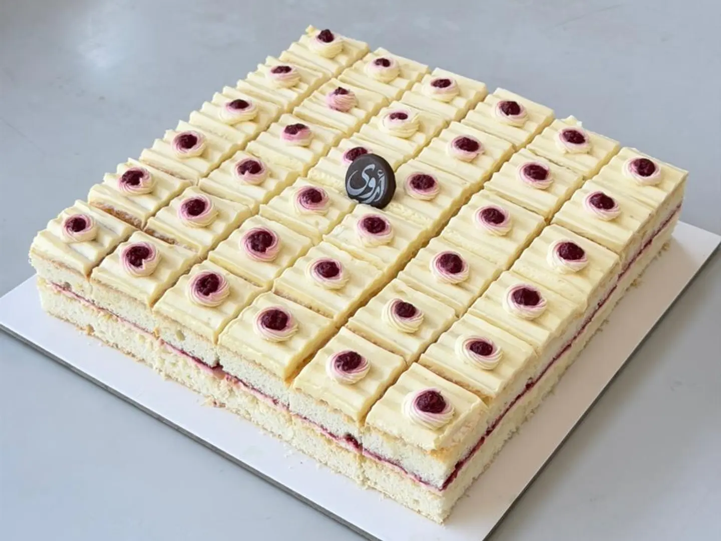 Mini Raspberry Vanilla Cake