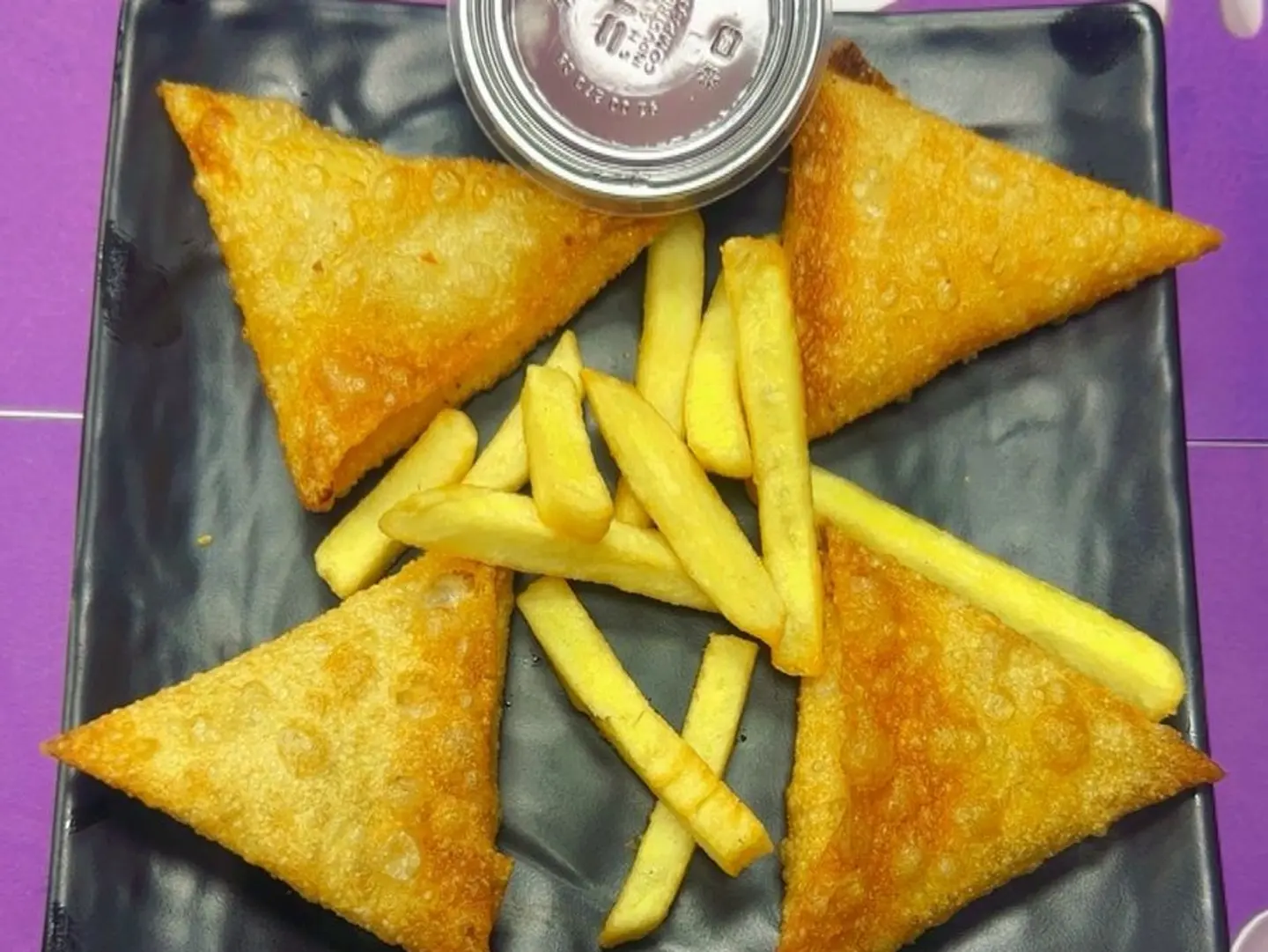 Chicken Samosa 4 Pieces