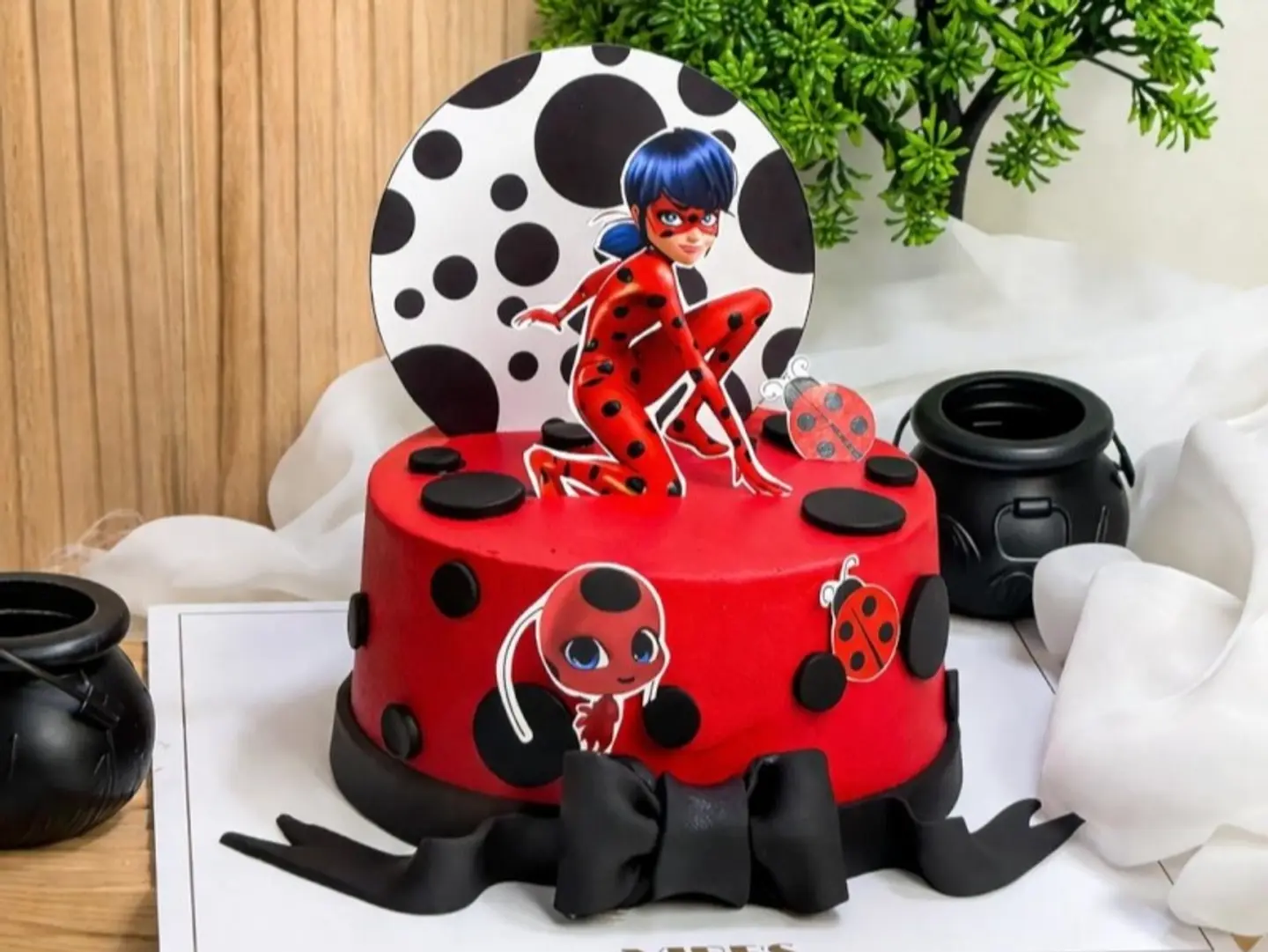 Lady Bug Cake