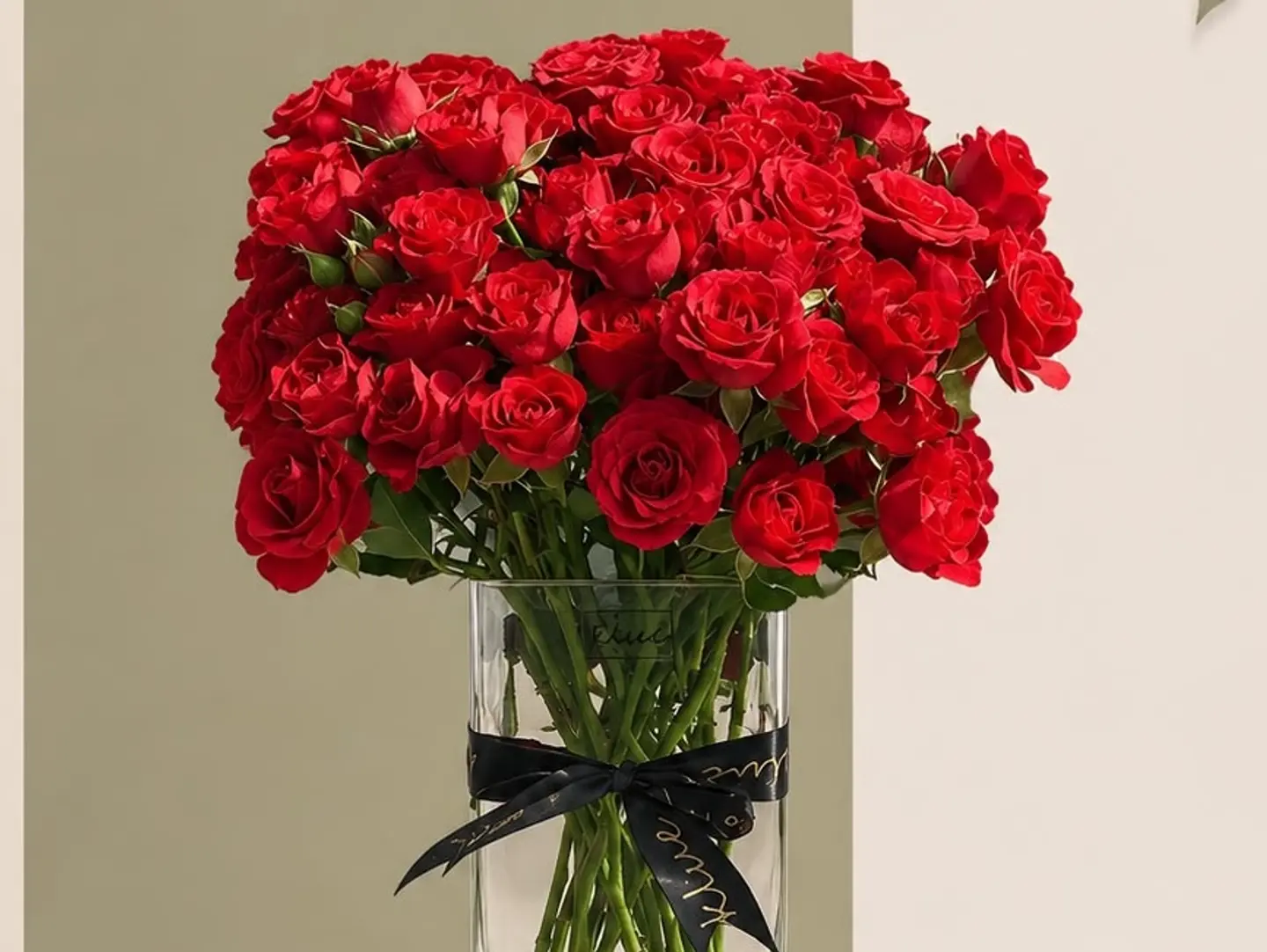 Red Rose Vase