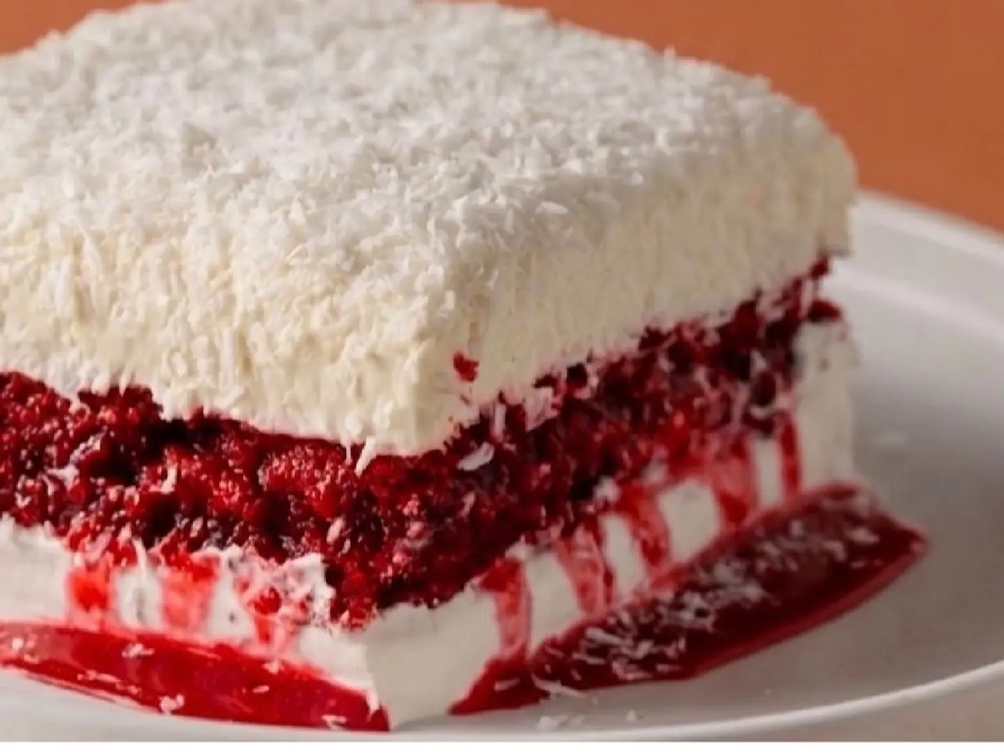 Coco Berry Cake