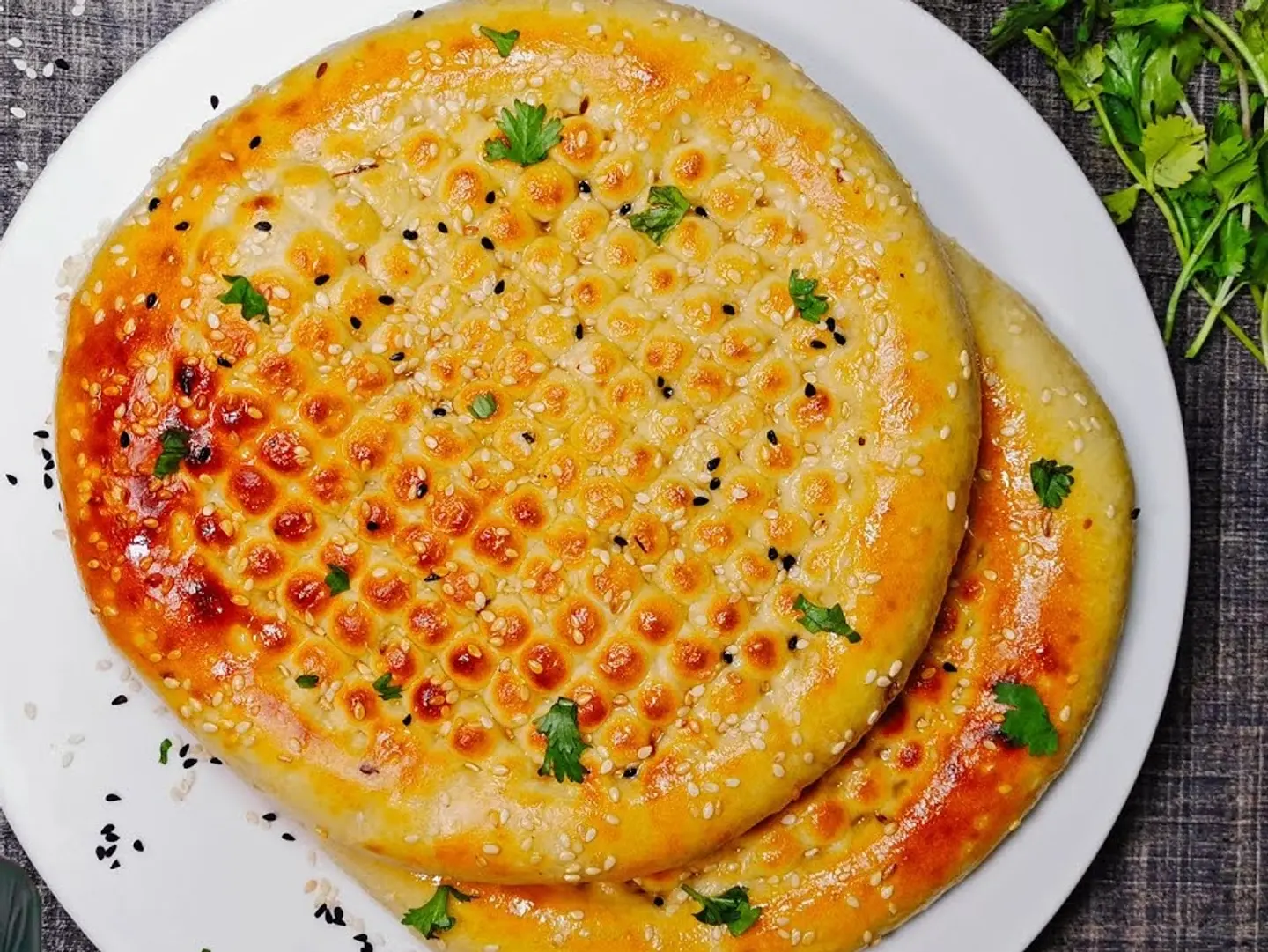 Roghni Naan