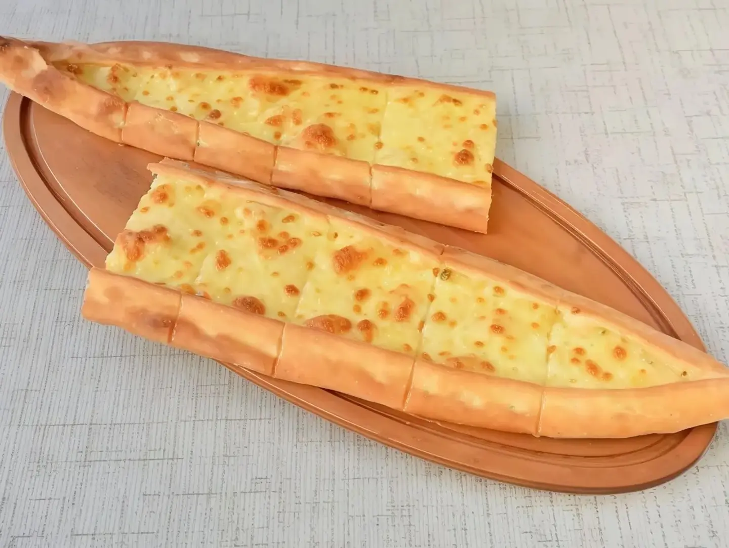 فطيرة موزاريلا