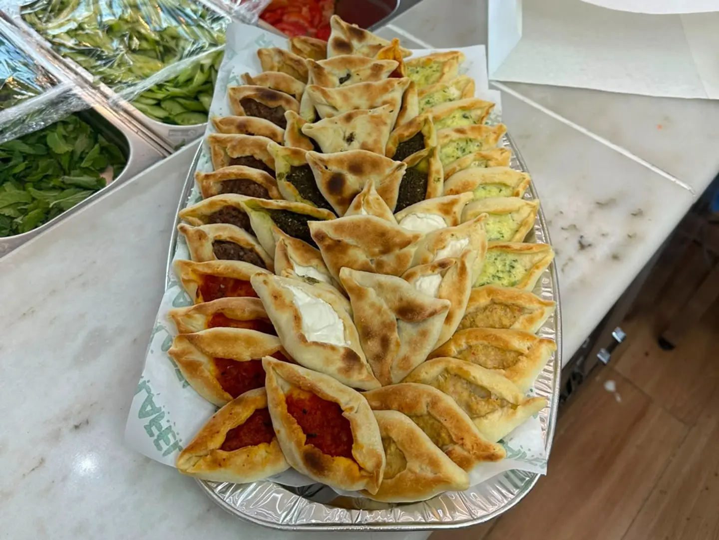 Assorted Pastry Box (15 Pieces)