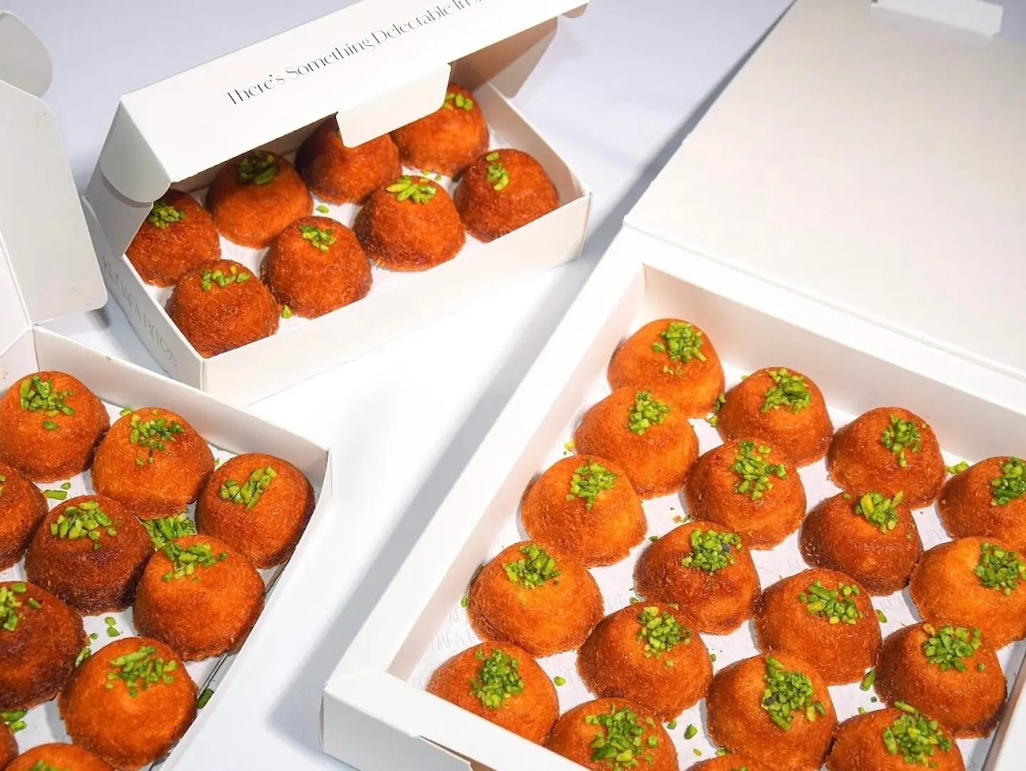 Mini Kunafa With Cheese, Cream, And Pecans - Large