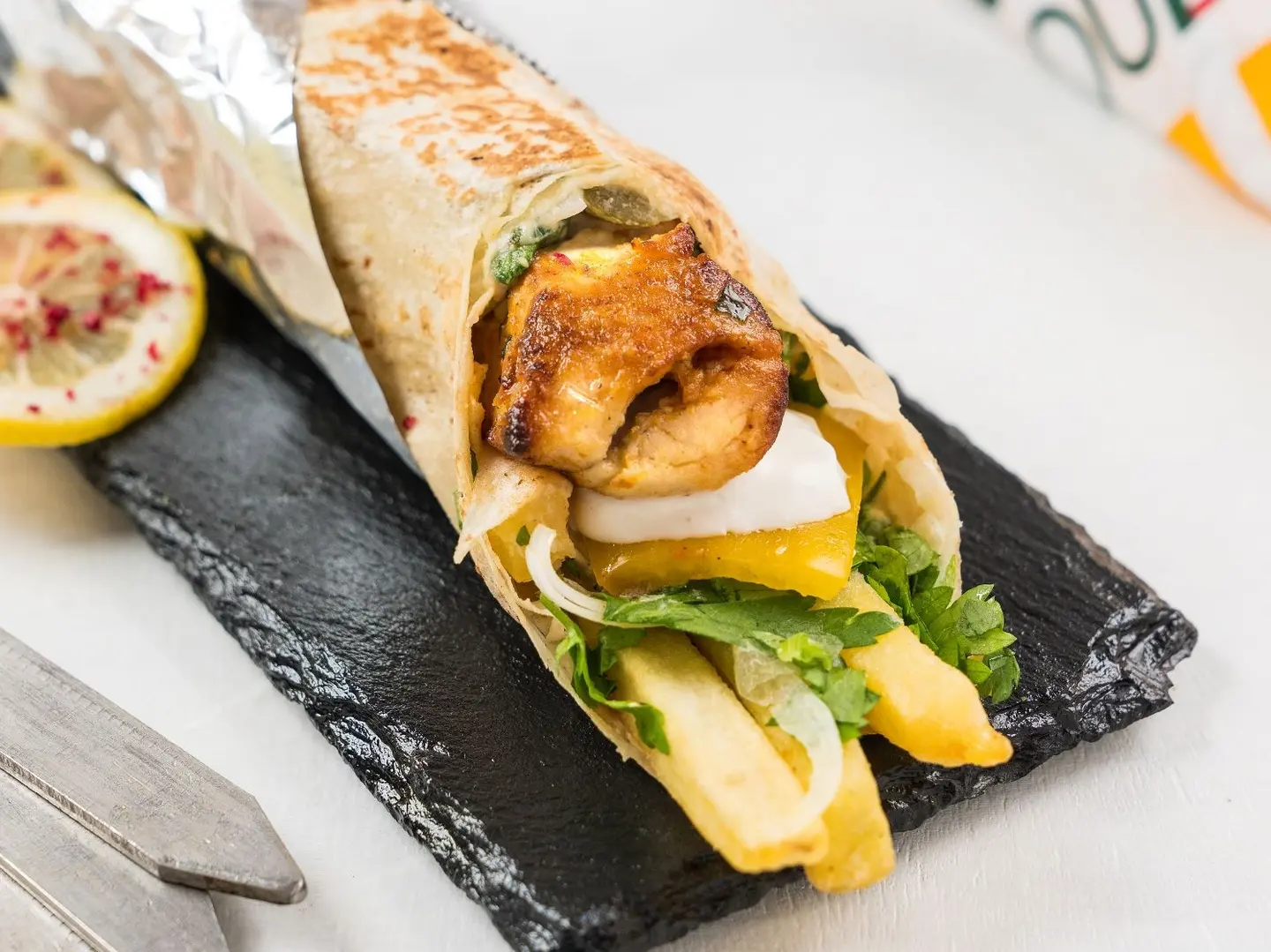 لبنه شيش طاووق