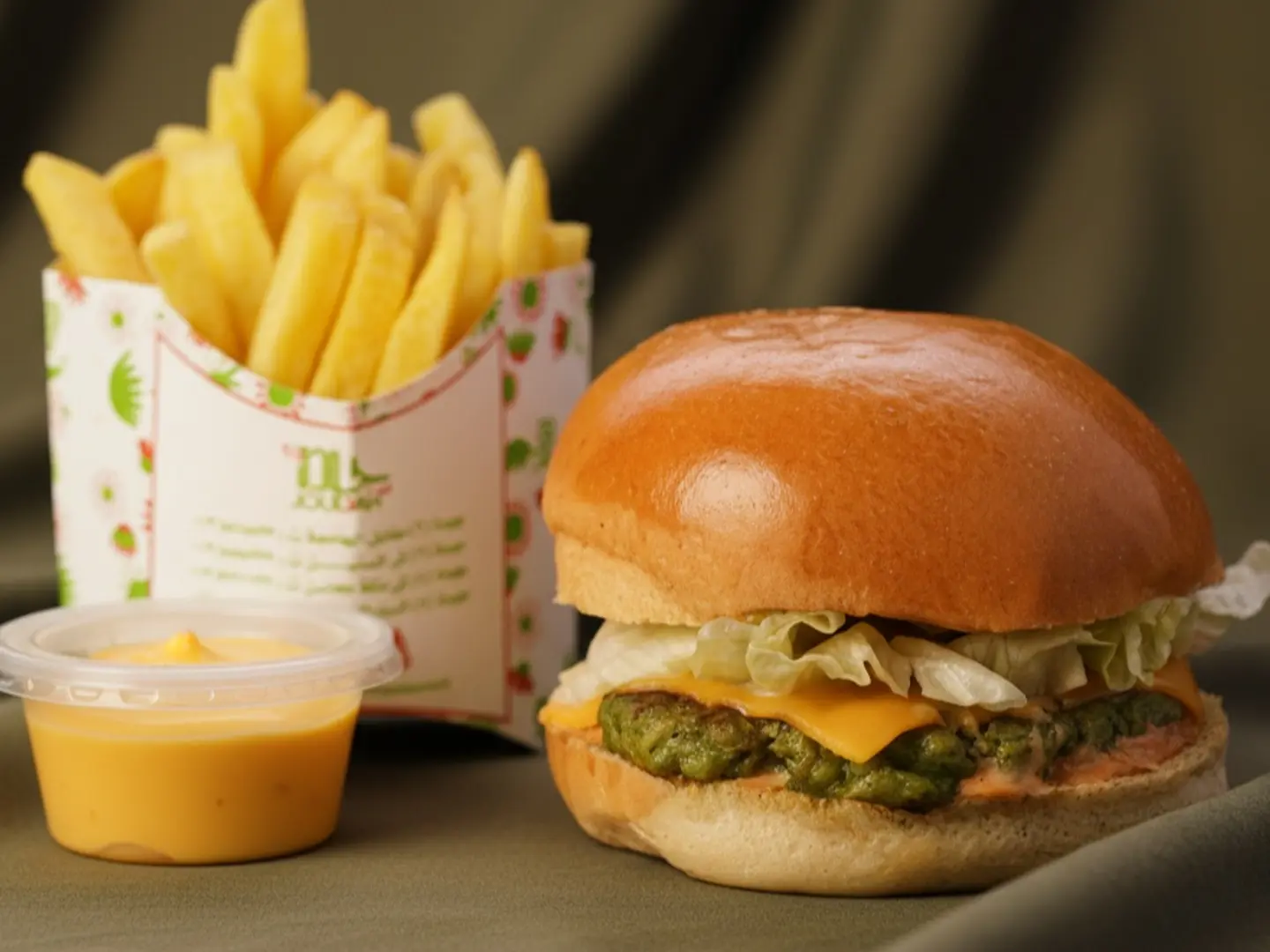 كلاسيك برجر(دجاج)ساندوتش