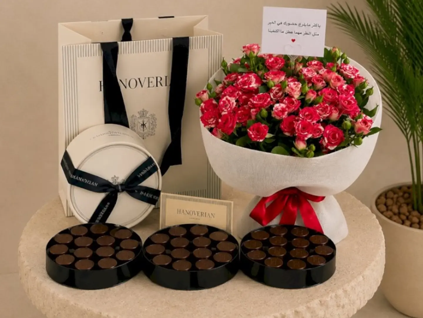 Bouquet Of Roses With Beautiful Honoverian Sweet