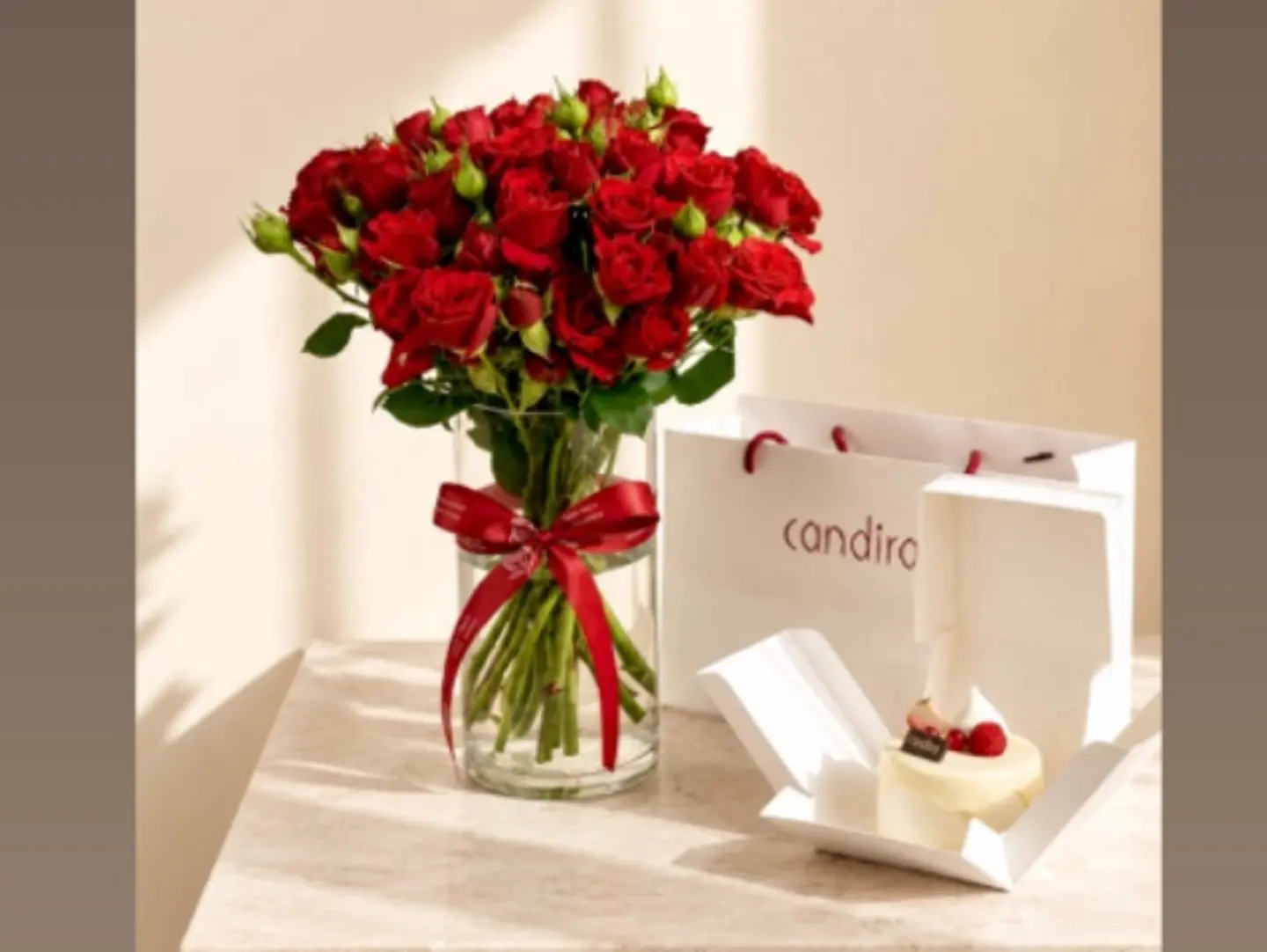 Elegance Vase 2