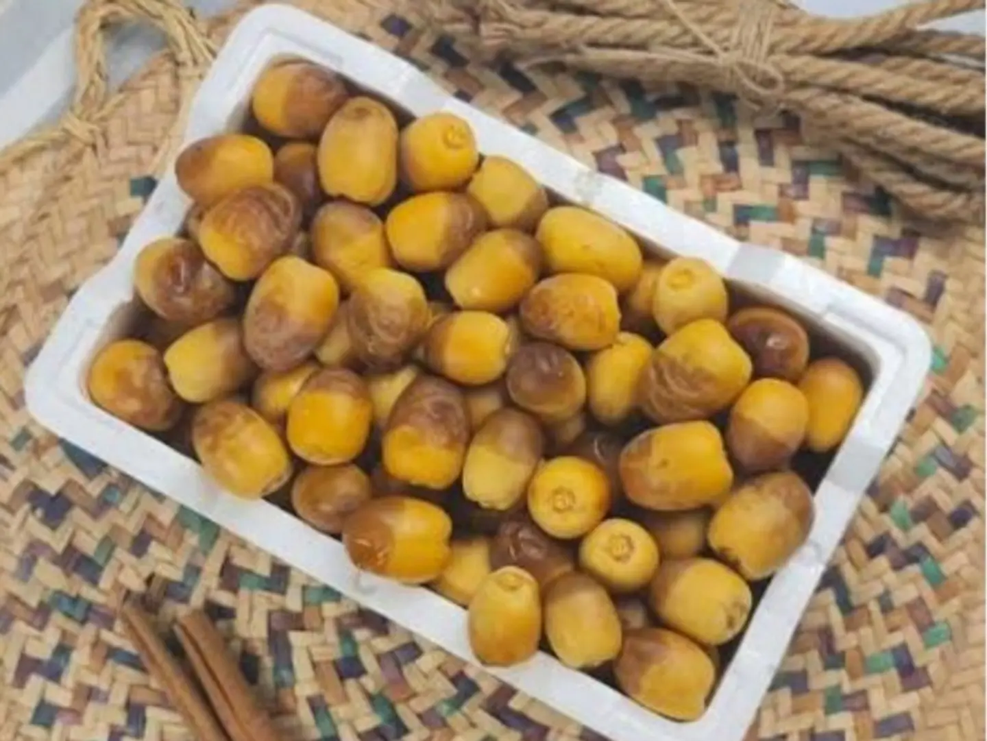 رطب اصفر فلين