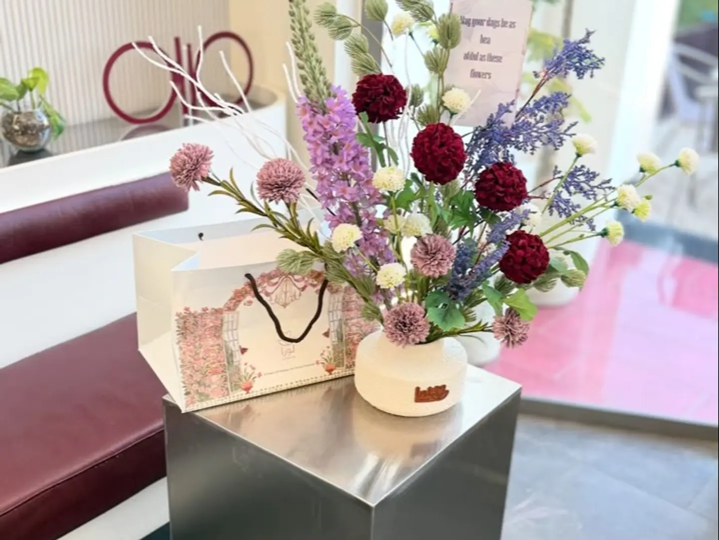 Artificial Flower Vase 4