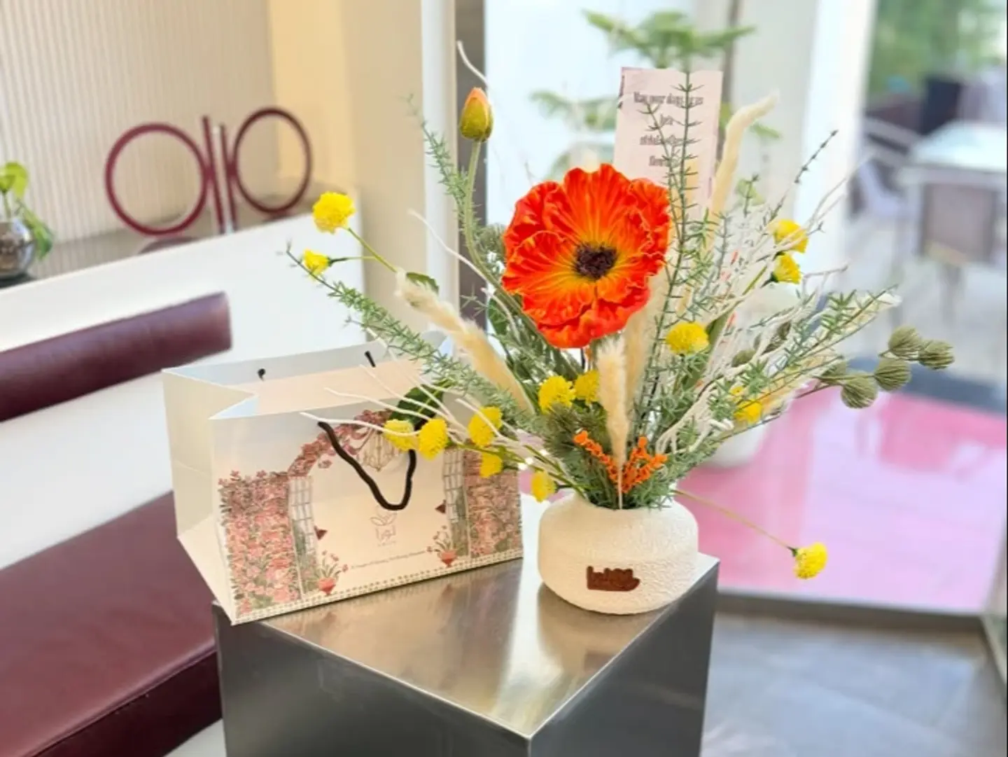 Artificial Flower Vase 2