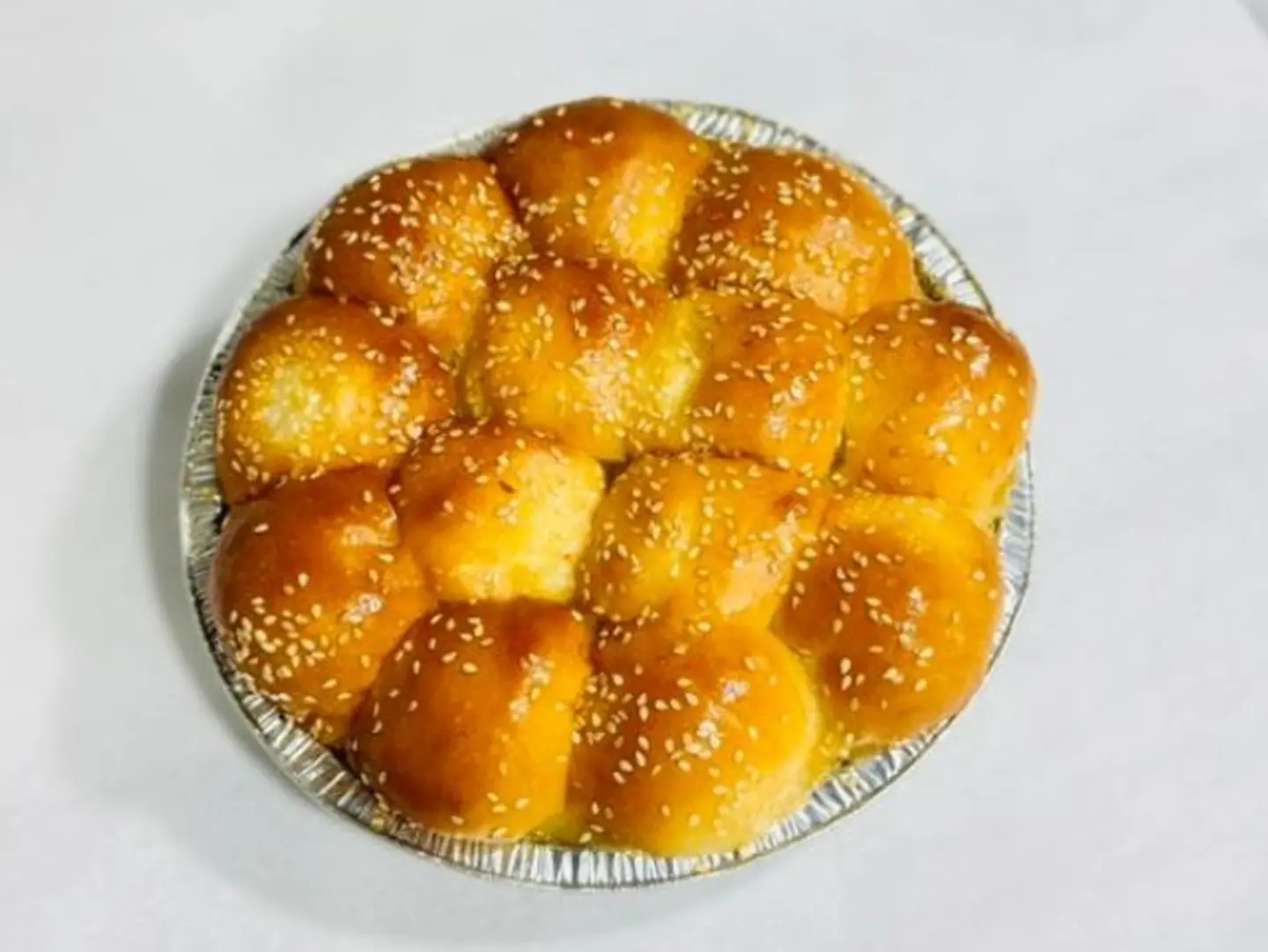 Kiri Hive Cake