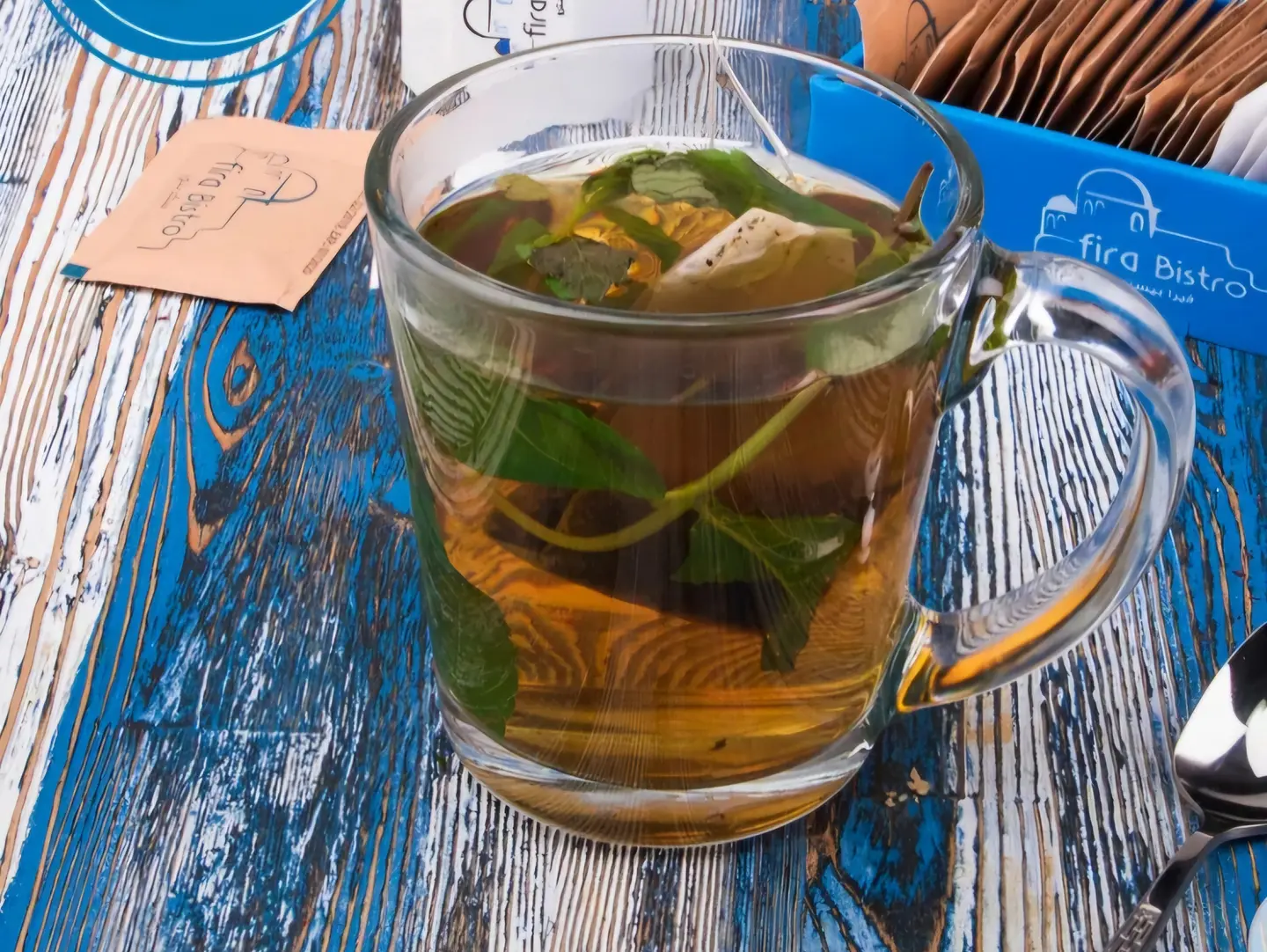 شاي أخضر بالنعناع