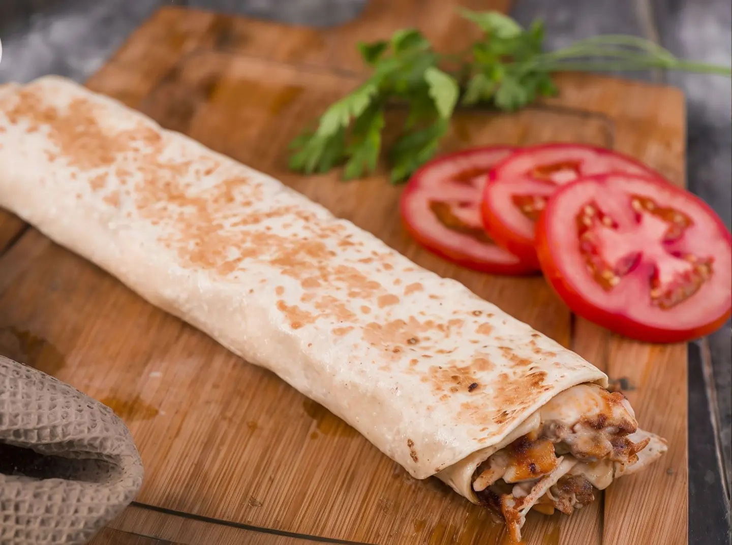 شاورما صاروخ حراق بالجبن