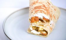 جباتي فلافل باللبنة
