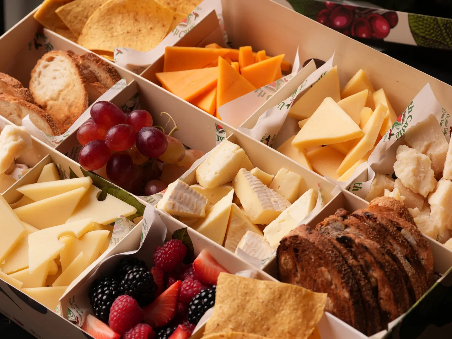 Urth Gathering Cheese Box