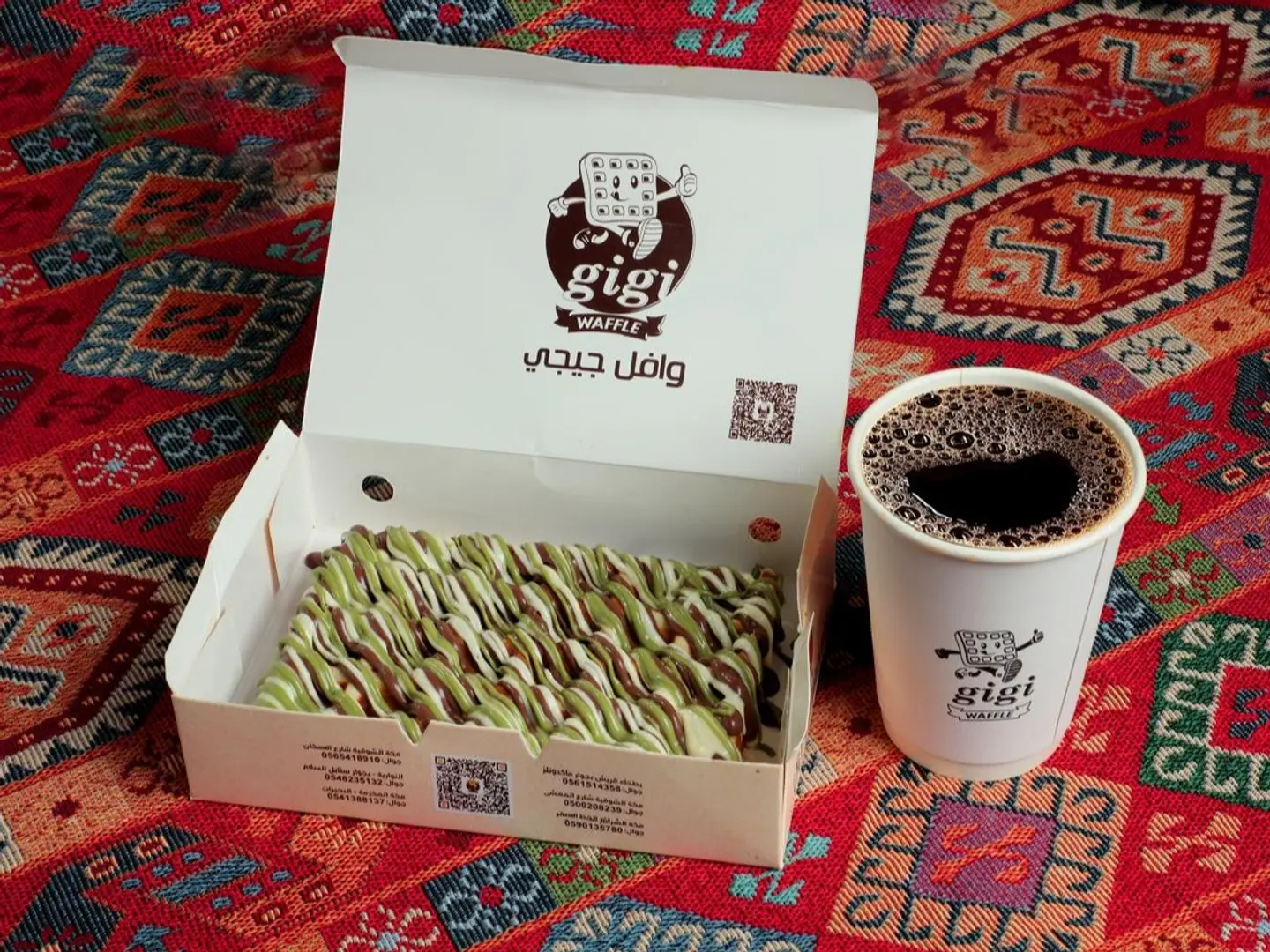 وافل مكس مع الكركديه